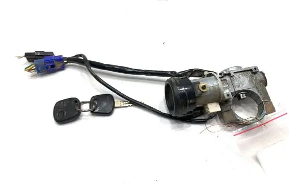 Subaru Forester SF Ignition lock 88213FC000