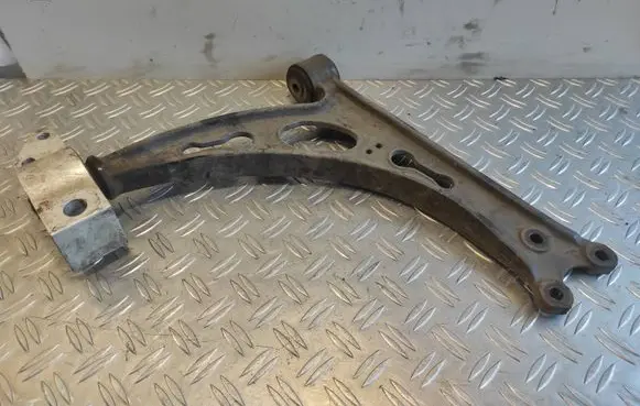 Volkswagen Touran I Front lower control arm/wishbone
