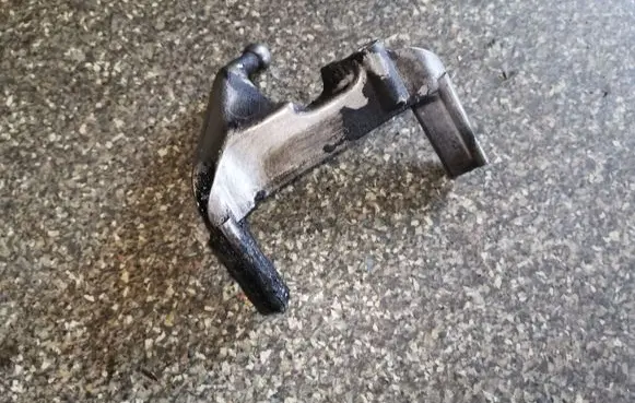 Mercedes-Benz C W203 Engine mounting bracket A6460160038