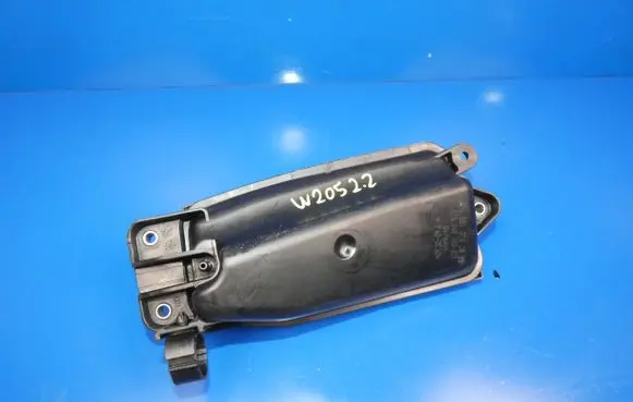 Mercedes-Benz C W205 Vacuum air tank A6510700868 446480602 PA6GF36
