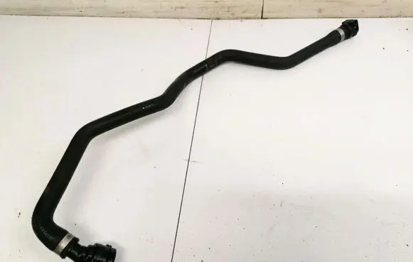 BMW 5 GT F07 Engine coolant pipe/hose 780981904 7809819-04