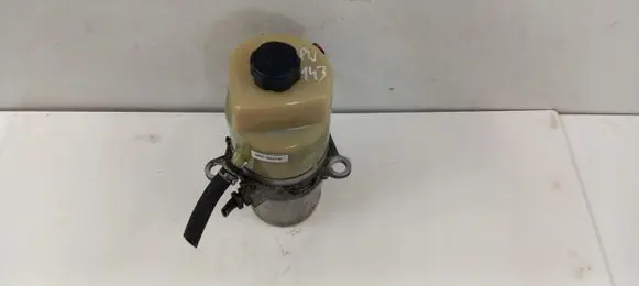 Ford Focus C-MAX Power steering pump