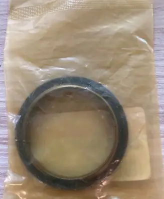 KIA Sedona Hub lock 0K55233065