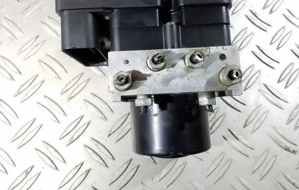 Ford Focus ABS Pump 10097001103 5WK84103 10020700524