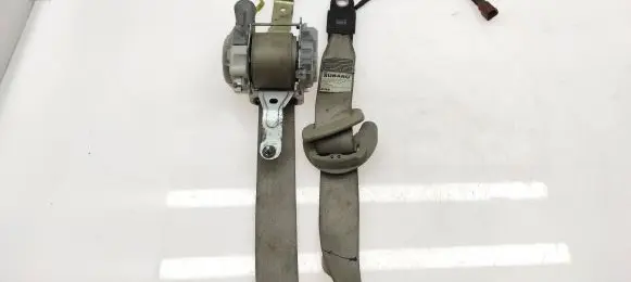 Subaru Outback Front seatbelt 53130P S209302