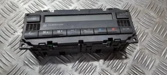 Volkswagen PASSAT B5.5 Climate control unit 3b1907044d
