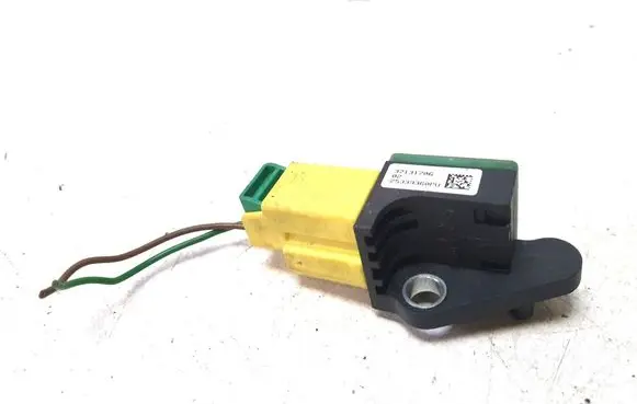 Volkswagen PASSAT B7 Airbag deployment crash/impact sensor 37131706