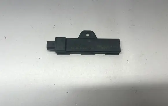 BMW X3 F25 Keyless system antenna 9220832 922083202