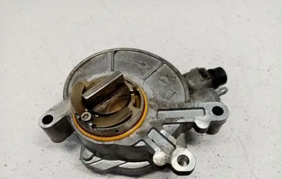 BMW 5 F10 F11 Vacuum pump 11667566291 11668605976 11667619388