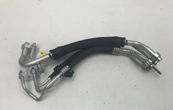 Tesla Model Y Air conditioning (A/C) pipe/hose 162670000E