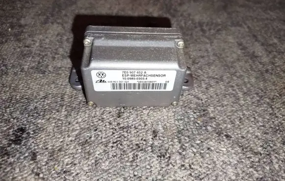 Audi TT Mk1 ESP acceleration yaw rate sensor 7E0907652A 10098503034 448801001021