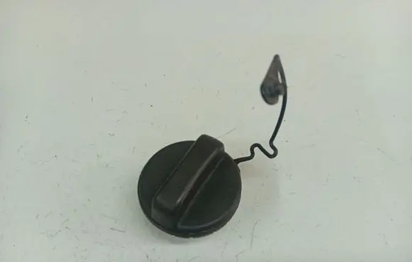 Lexus IS 220D-250-350 Fuel tank filler cap