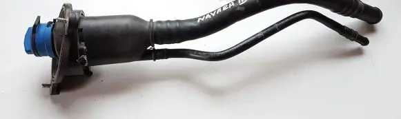 Nissan Navara D23 AdBlue Liquid refill tube 1050352 1050354 STU41012401
