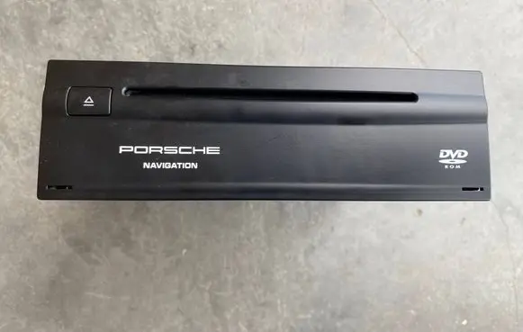 Porsche Cayenne (9PA) Radio/CD/DVD/GPS head unit 7L5919969E 9764215701