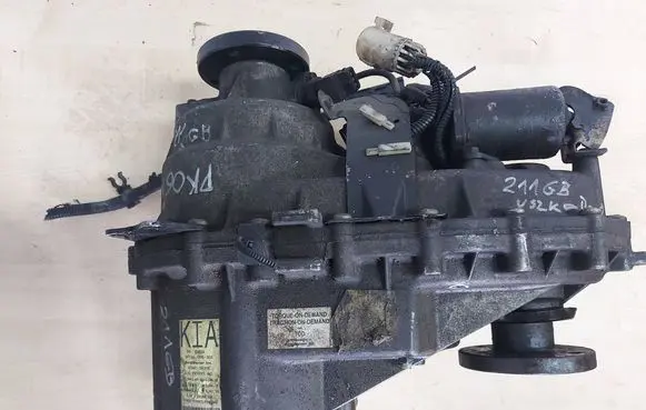 KIA Sorento Gearbox transfer box case 473003C200