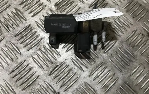 Hyundai i30 Turbo solenoid valve 70027200 7.00272.00