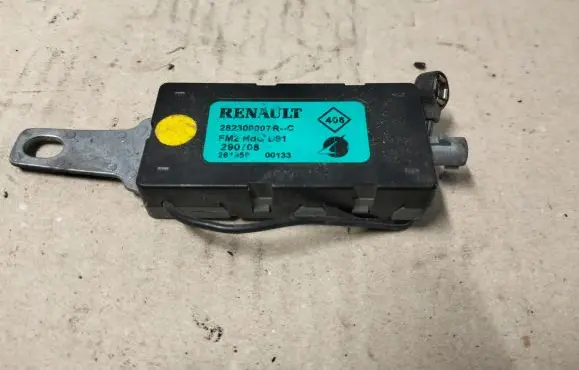 Renault Laguna III Antenna control unit 