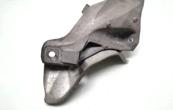 BMW 1 E81 E87 Engine mounting bracket 6764574 22116764574