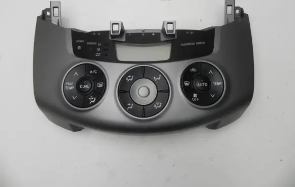 Toyota RAV 4 (XA30) Climate control unit 5590042280 Y621