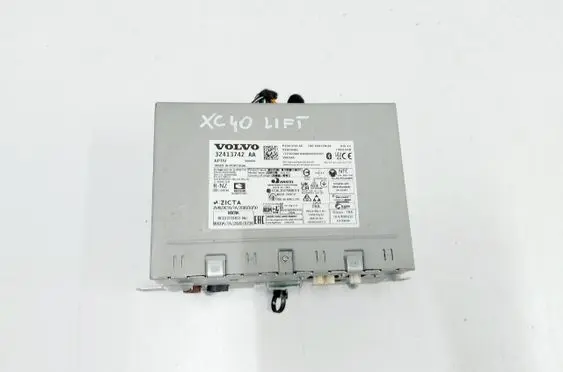 Volvo XC40 Navigation unit CD/DVD player 32413742