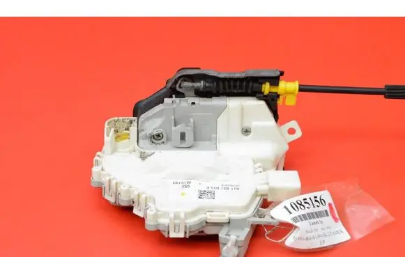 Audi A6 Allroad C7 Front door lock 8J1837015E