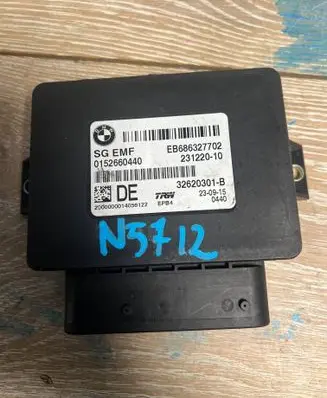 BMW X3 F25 Hand brake control module 6863277 23122010 32620301B