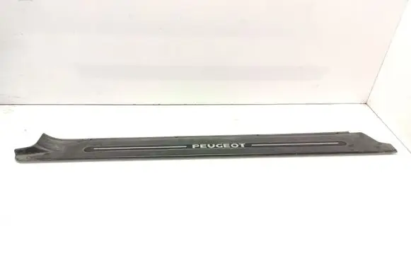 Peugeot 406 Front sill trim cover ZU06480510 016161