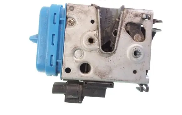 Audi A8 S8 D2 4D Rear door lock 4D0839015A