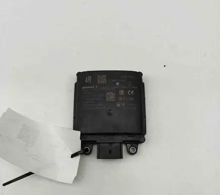 Nissan Leaf II (ZE1) Blind spot module 284K05SA0A