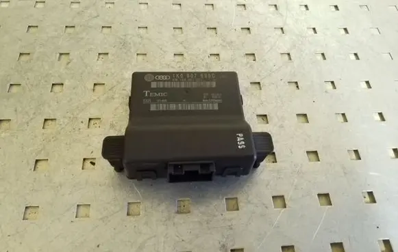 Volkswagen Touran I Other control units/modules 1K0907530C