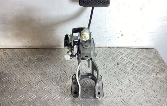 Lexus GS 250 350 300H 450H Brake pedal 8951033020