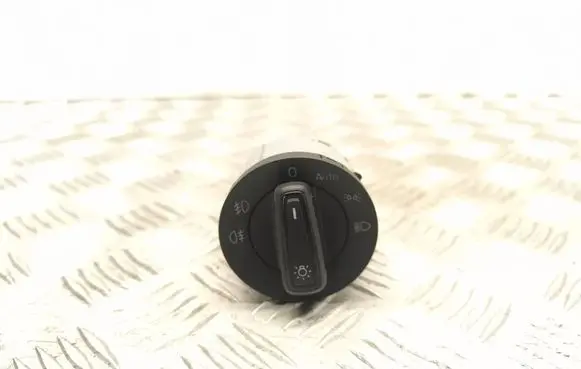 Skoda Fabia Mk3 (NJ) Light switch 10095088 5E0941481D