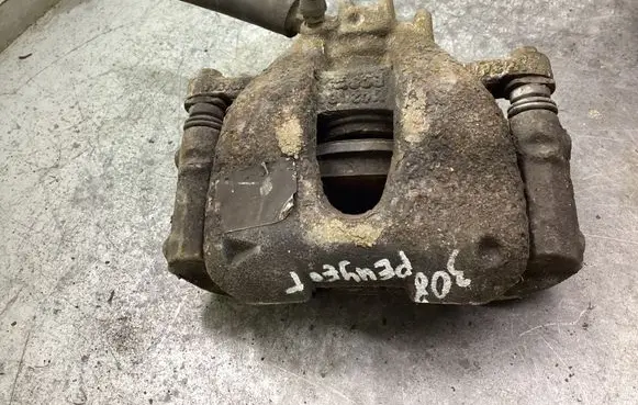 Peugeot 308 Front brake caliper