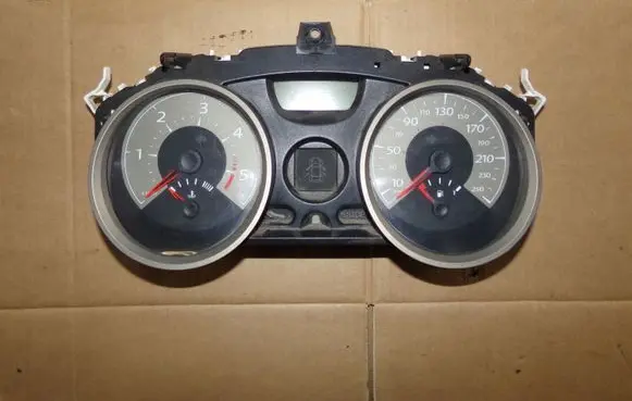 Renault Megane II Speedometer (instrument cluster) 8200408787