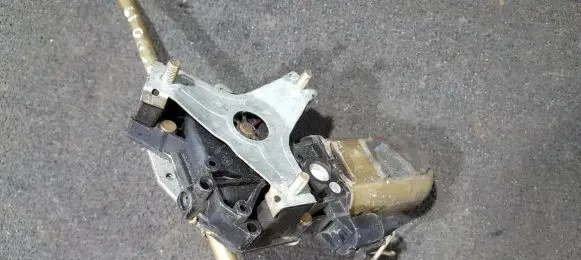 Renault 19 Front door window regulator motor 400031 06050489