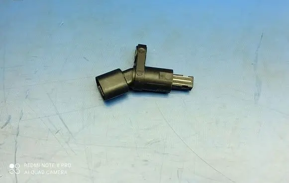 Seat Leon (1M) ABS rear brake sensor 6PU009106181 1J0927807B HELLA