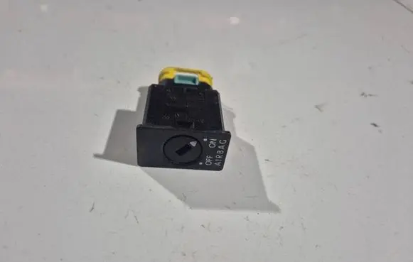 Volkswagen PASSAT B6 Passenger airbag on/off switch 3C0919237A