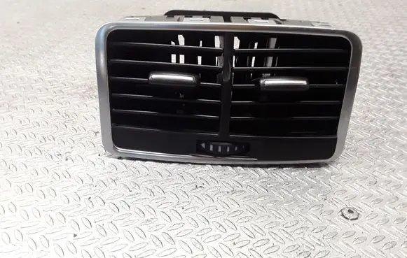 Audi A6 S6 C6 4F Rear air vent grill 4F0819203C