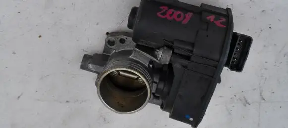 Peugeot 208 I Throttle body valve 9673622380