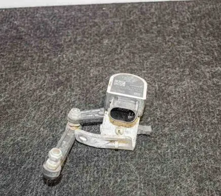 BMW 5 F10 F11 Headlight/headlamp level sensor 6784075