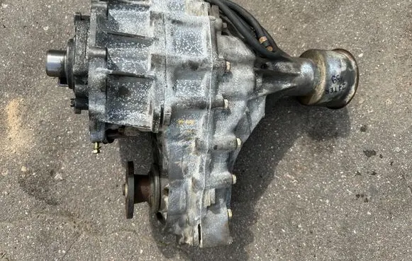 Nissan Terrano Gearbox transfer box case 33100G2304