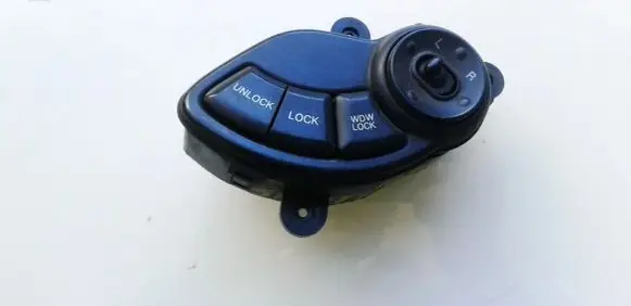 Hyundai Santa Fe Wing mirror switch 9353026000 93530-26000