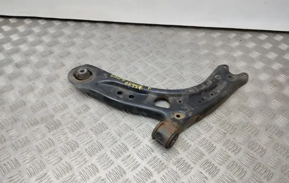 Volkswagen Golf VII Front lower control arm/wishbone 5Q0407151R