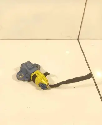 Volkswagen Golf V Airbag deployment crash/impact sensor 1K0955557A