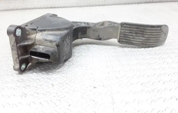 Mercedes-Benz Sprinter W906 Accelerator throttle pedal A9063000404 0280755023