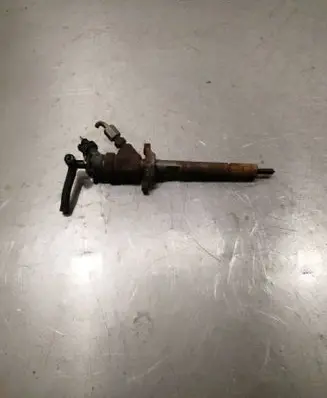 Ford Focus Fuel injector 0445110353