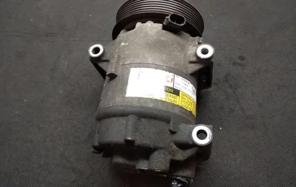 Renault Scenic II - Grand scenic II Air conditioning (A/C) compressor (pump) 8200309193 01140018 06055075703