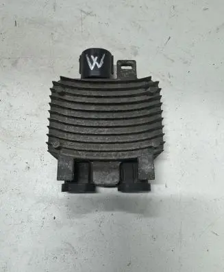 Ford Mondeo Mk III Coolant fan relay 940004101 231106 100025597106