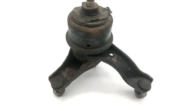 Toyota Camry Engine mount bracket