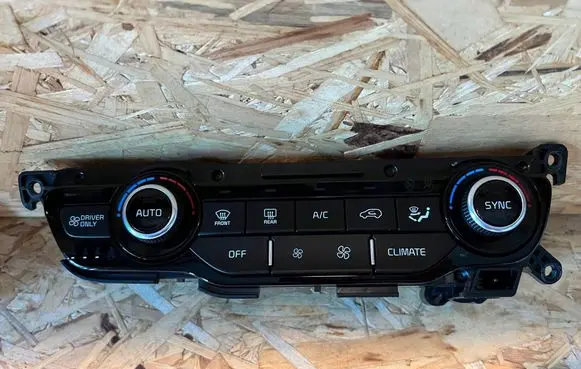 KIA Niro Climate control/heater control trim
